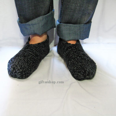 Easy Slippers Knit Pattern for Men Knit with Two Needles