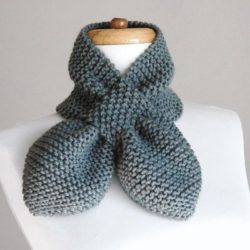 Hand Knitting Scarf , knit neck warmer