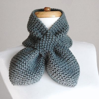 knitted neck scarf