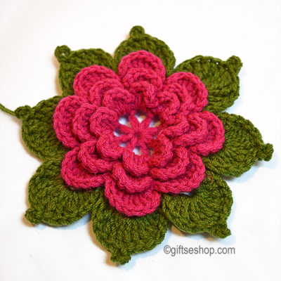 crochet flower pattern with leaves